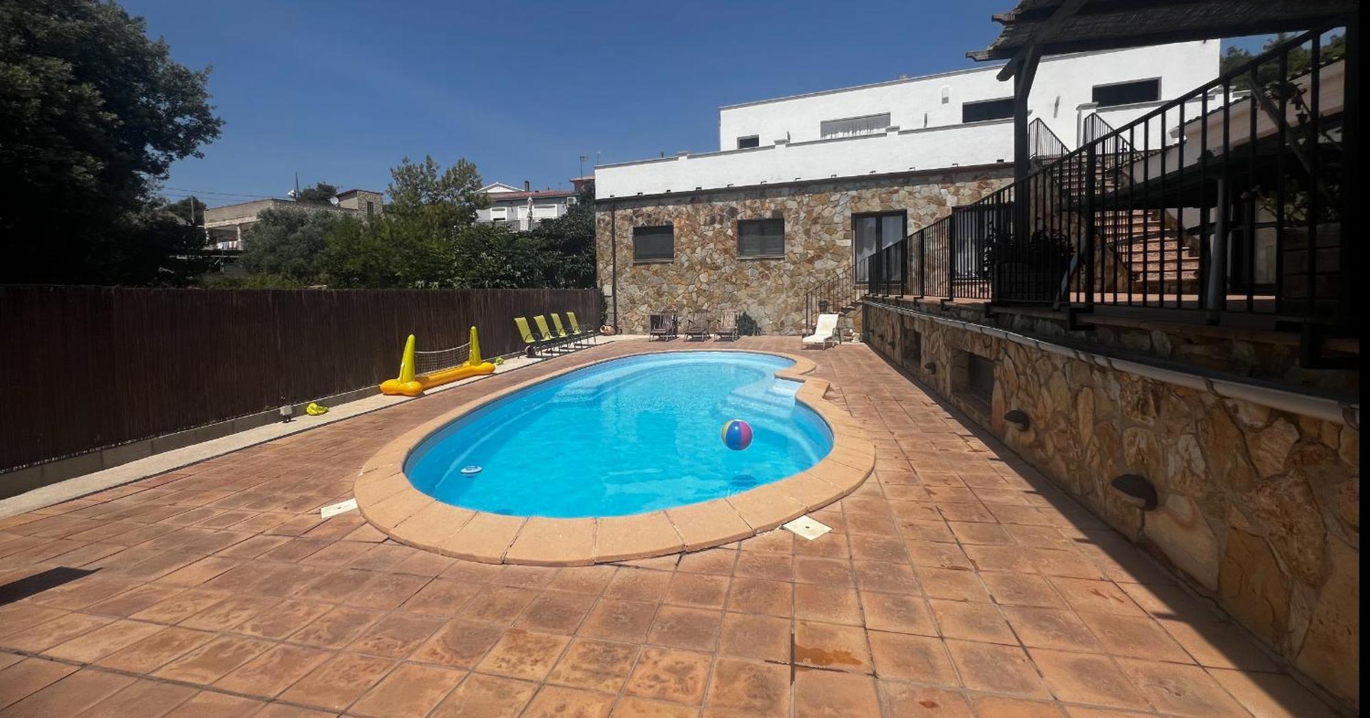 Villa Oasis Entre Vinedos Cerca De Barcelona Con A A Y Piscina Climatizada Caserio de Ca'n Rosell Exterior foto